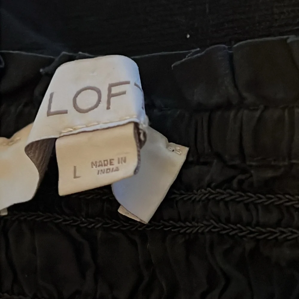 LOFT black smocked poplin puff sleeves cropped top blouse sz L‎